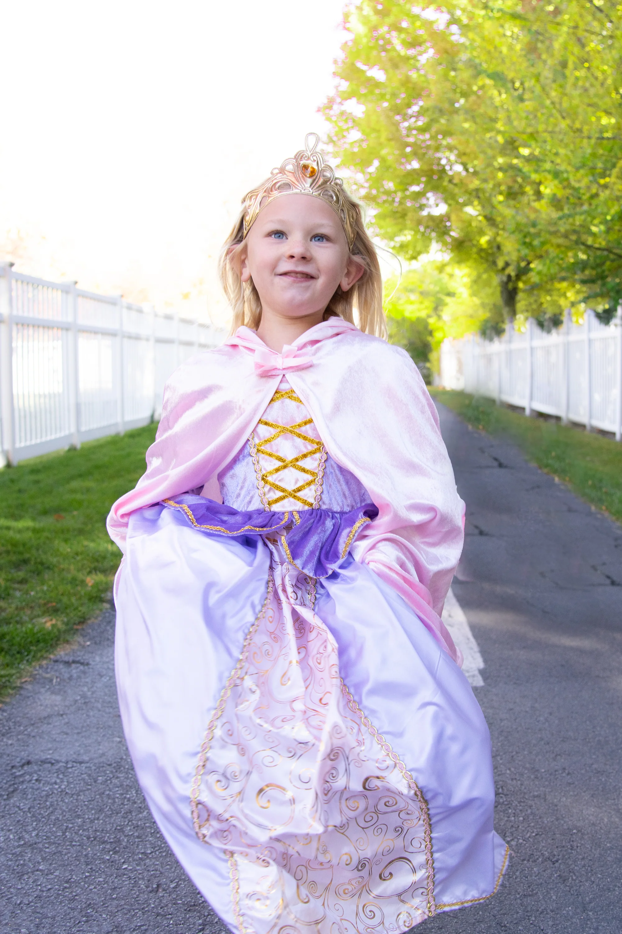 Pink Cloak - Image 4