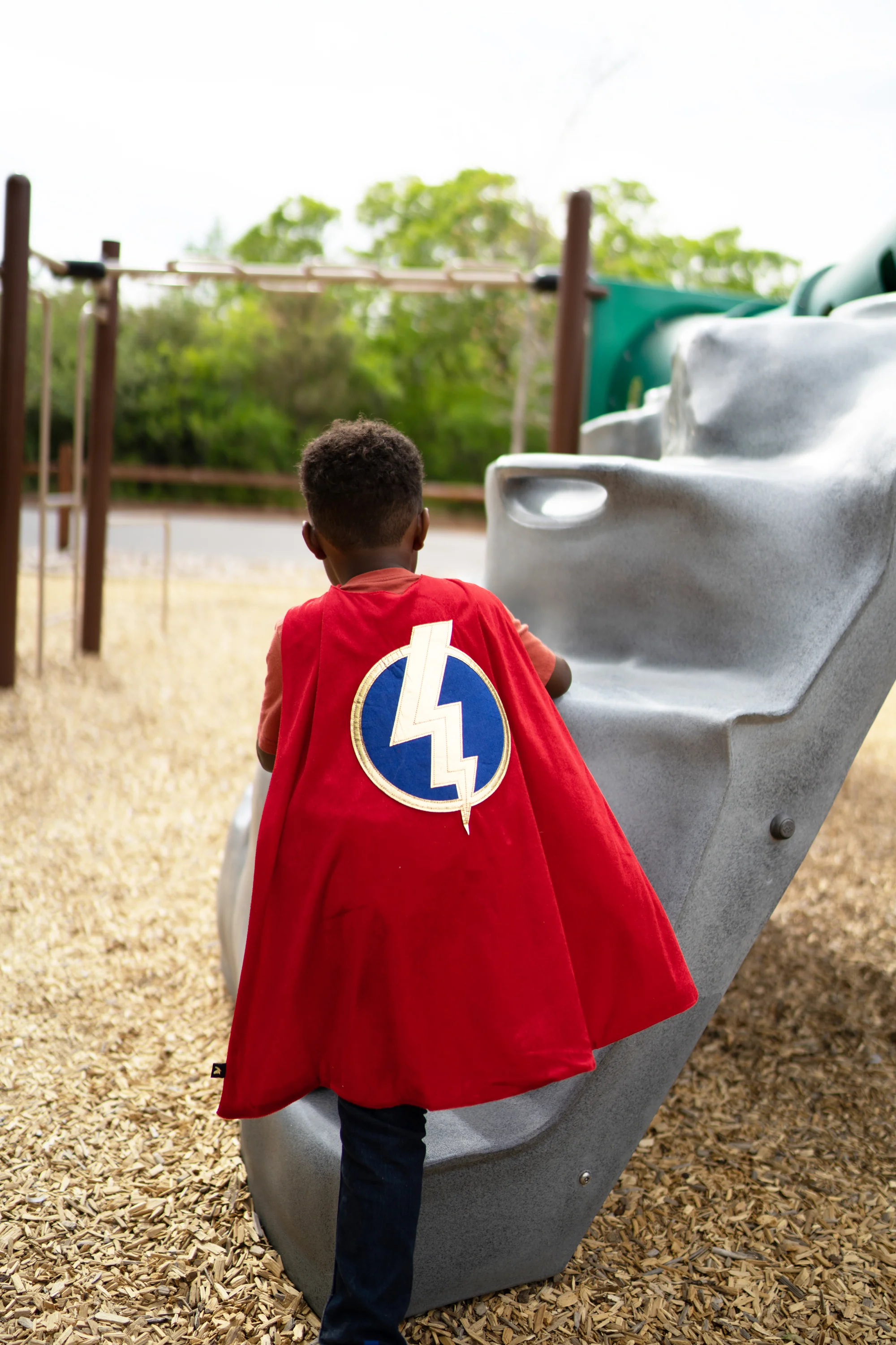 Red Hero Cape & Mask Set - Image 5