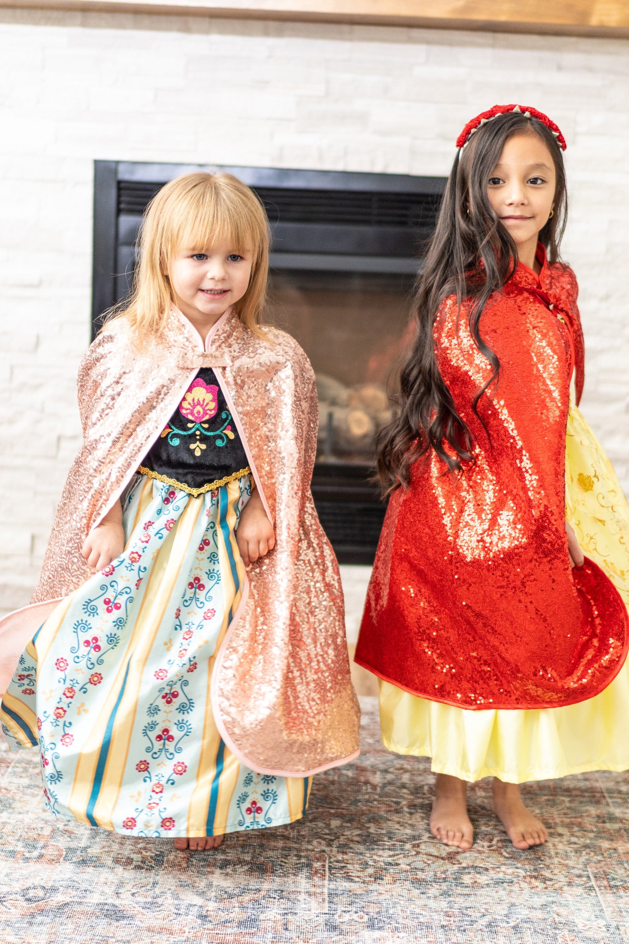 Red Shimmer Cloak - Image 4