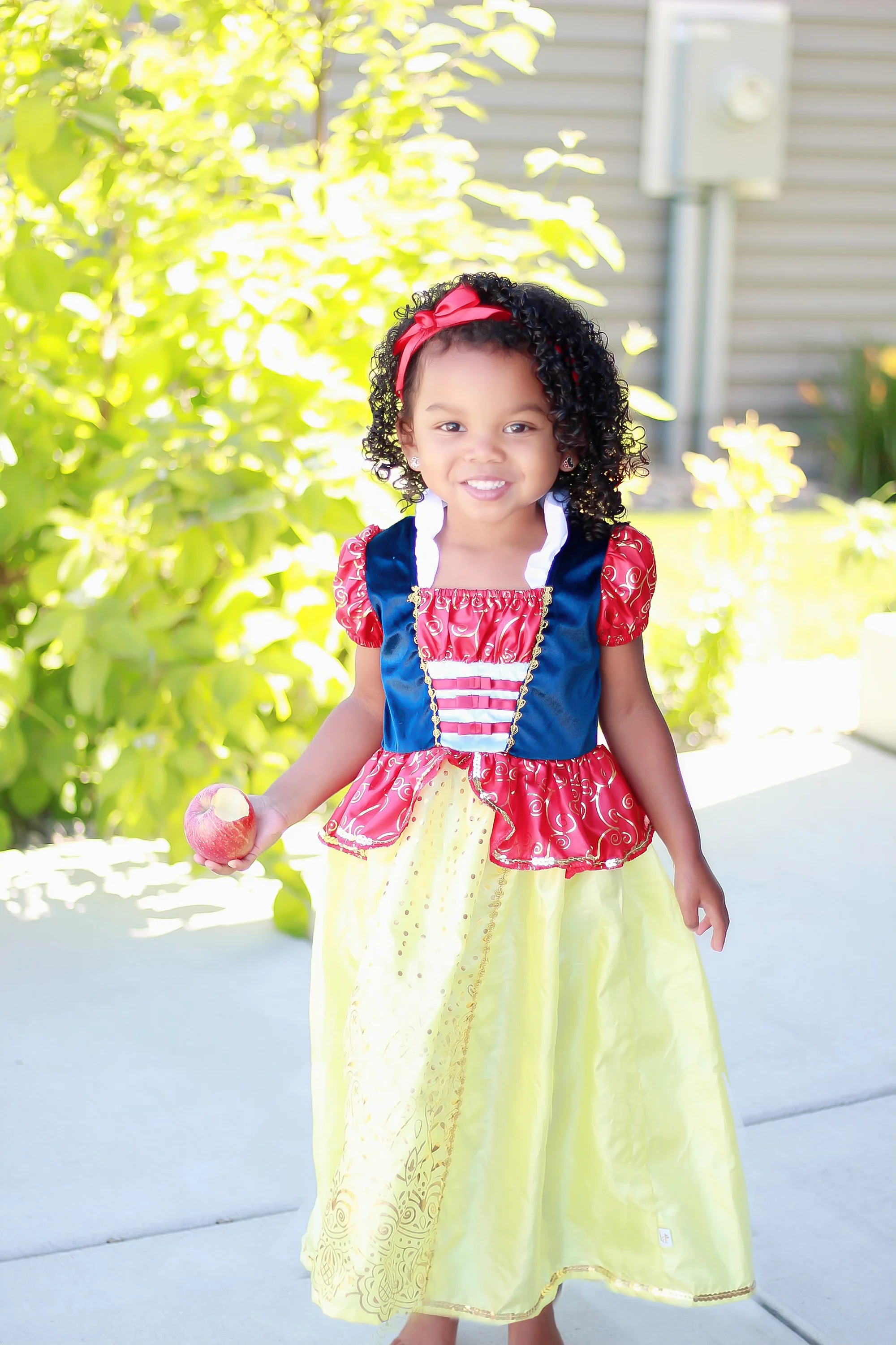 Snow White Dress Up - Image 5
